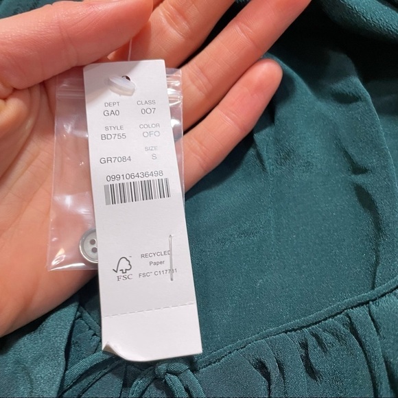 J crew silk ruffleneck top old forest green - Picture 4 of 4